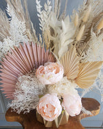 Load image into Gallery viewer, Preserved & Dry Blooms