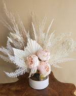 Load image into Gallery viewer, Preserved & Dry Blooms
