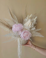 Load image into Gallery viewer, Preserved & Dry Blooms